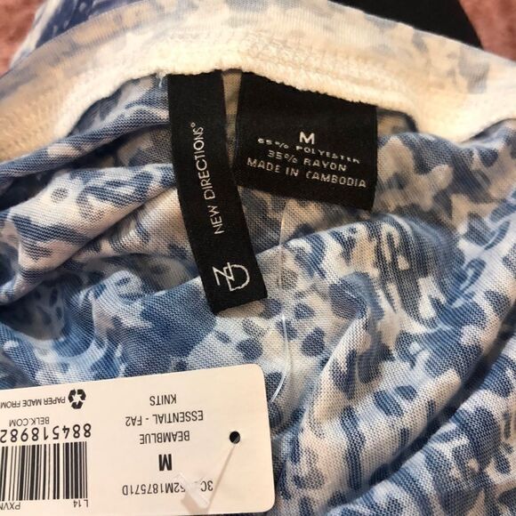 Directions tunic length top with tags - Picture 5 of 5